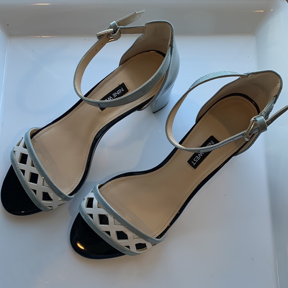 Nine West Paisley Open Toe Blue Patent Leather Block Heel Sandals - Picture 15 of 16